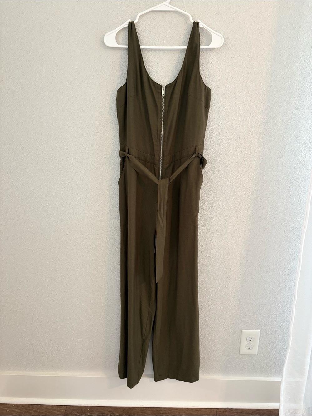 MELLODAY Olive Utility Sleeveless Zip Jumpsuit with Waist Tie